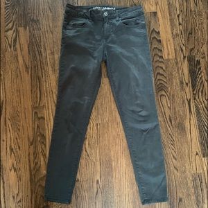 AE Dark Army Green Pants, Super Strech